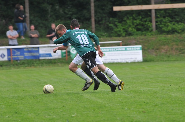 梅西跟前锋比进球、跟中场比助攻！还跟俱乐部比冠军！而且都赢！