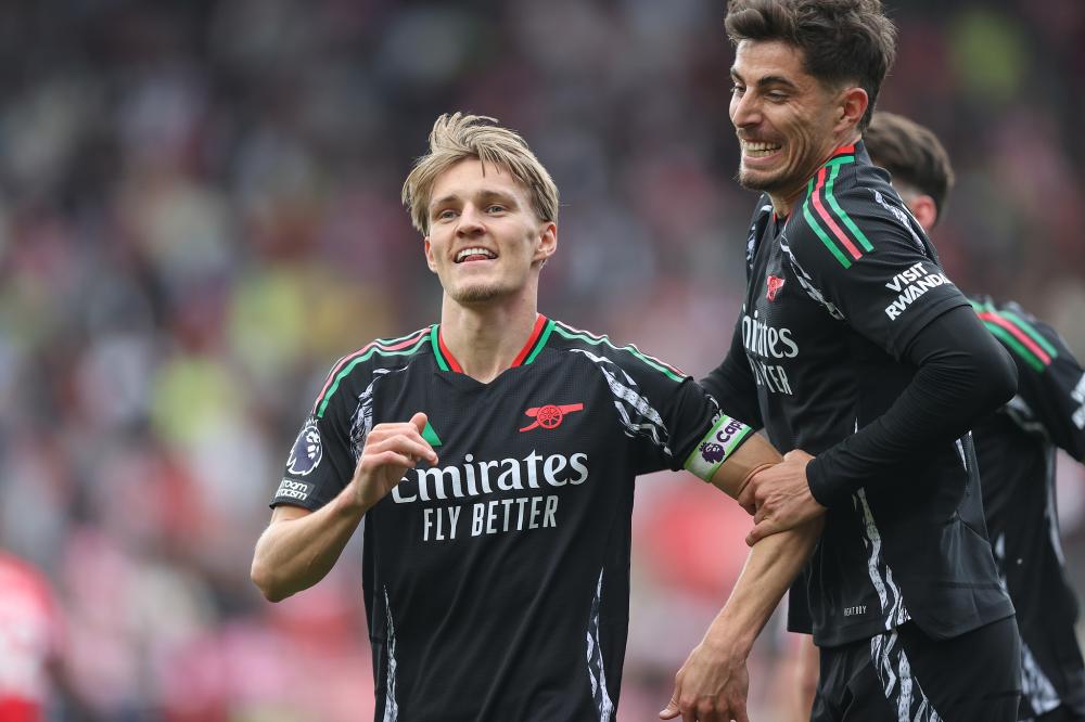 无缘亚洲杯正赛，中国香港主帅：原本为童话般结局做好了准备